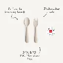 fork.feeding.infographic.webp
